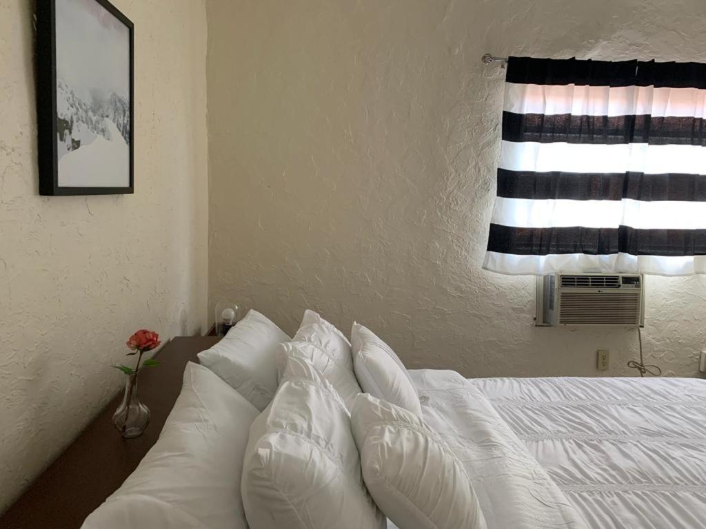 Cozy Private Room, Near The Airport - Free Parking - 01 マイアミ エクステリア 写真