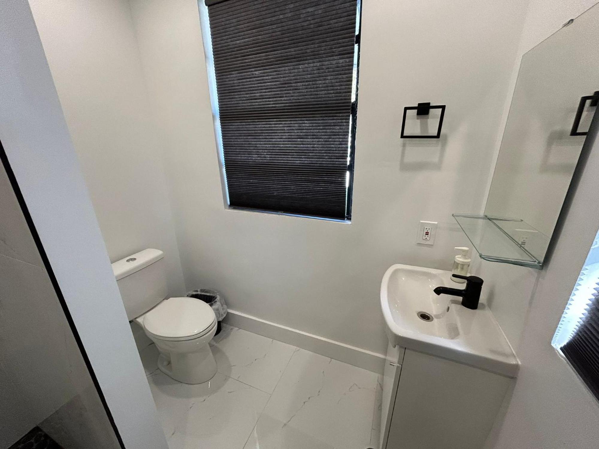 Cozy Private Room, Near The Airport - Free Parking - 01 マイアミ エクステリア 写真